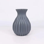 vase moderne blanc noir rayures verticales décoration intérieure table salon mariage