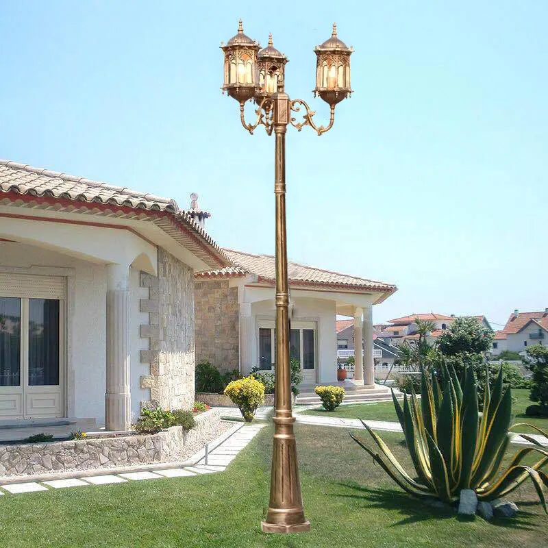 Lampadaire extérieur trois têtes or noir classique éclairage public ip65 led hand brushed bronze