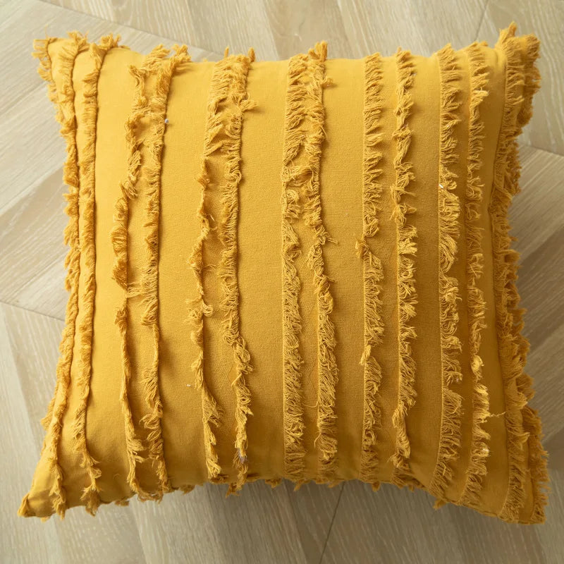 taies d'oreiller boho chic géométriques pompons blanc moutarde décoratives canapé maison respectueuses environnement