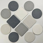 serviettes table vert pastel gris blanc texture gréseuse moderne minimaliste