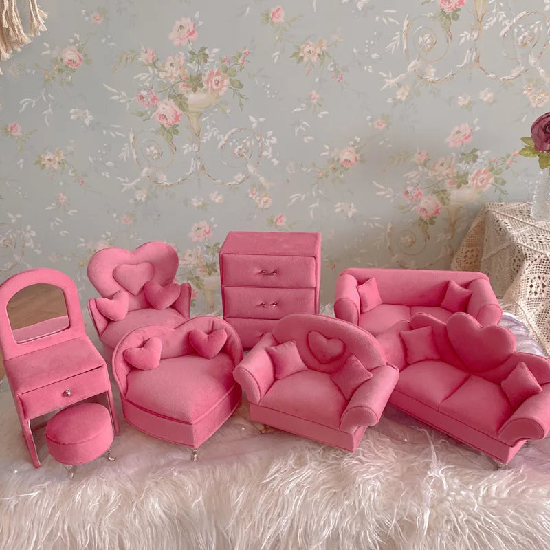 meubles miniatures salon rose velours cœurs romantique girly miroir coffre bijoux coussins figurines