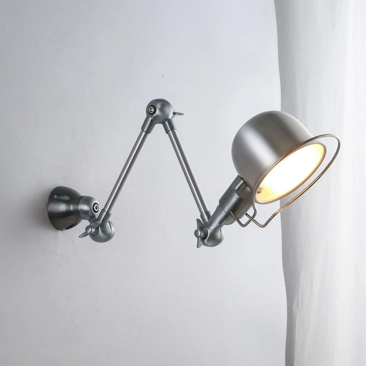 lampe murale industrielle gris métallisé réglable éclairage chambre cuisine salle manger