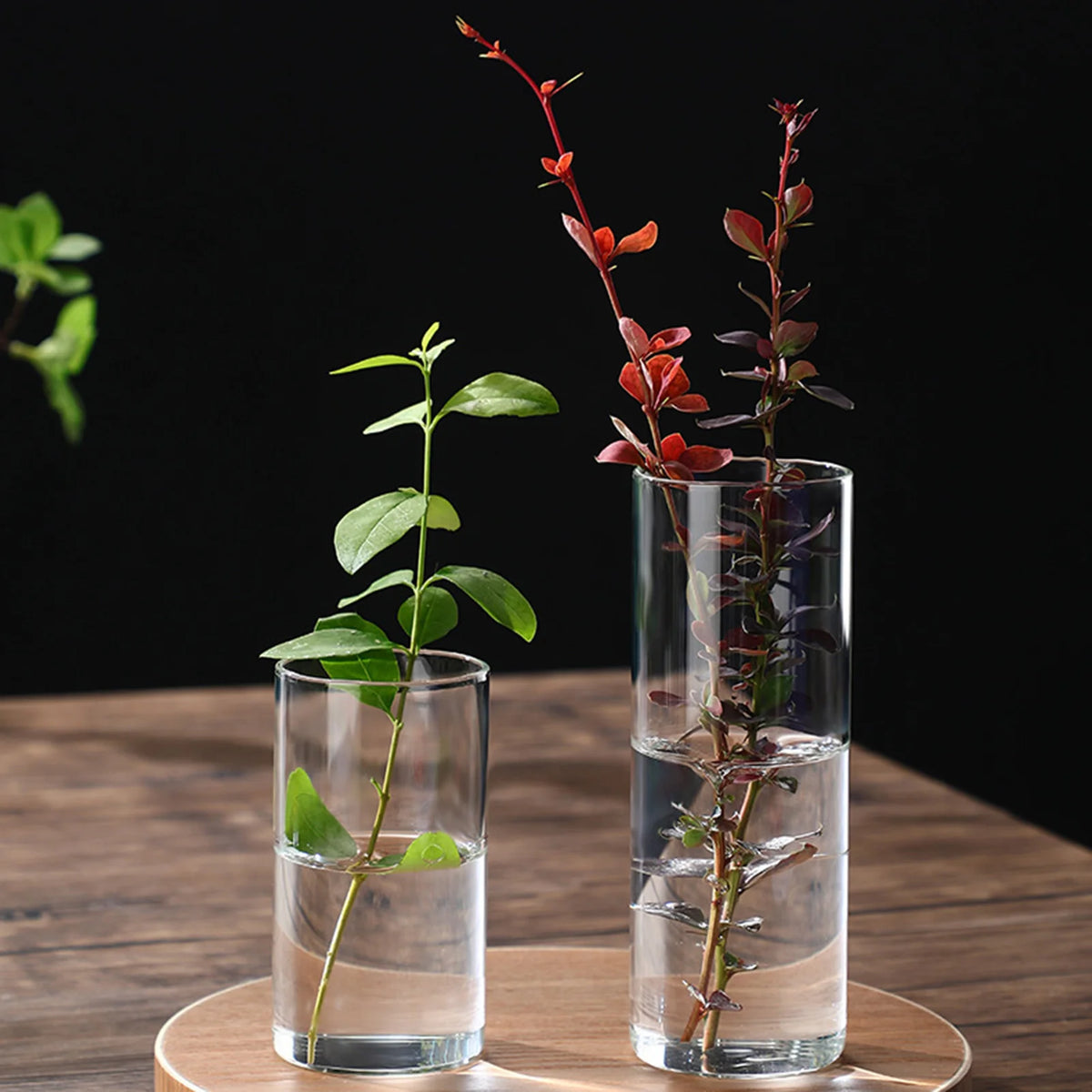 vases verre modernes transparents décoration florale table mariage