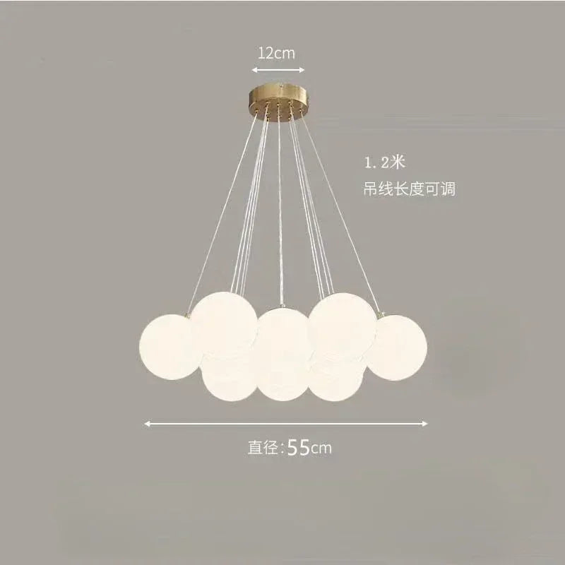 suspension lumineuse moderne boules verre blanc translucide têtes 12 têtes 19 têtes