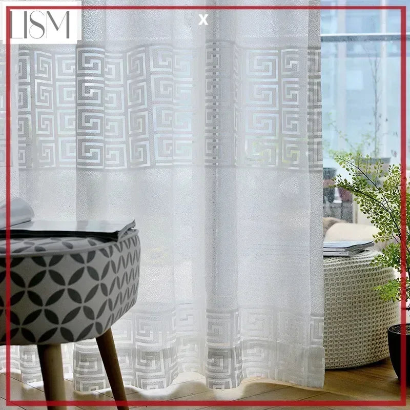 rideau moderne blanc gris motif géométrique translucide salon chambre fenêtre maison
