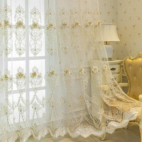 rideau beige clair semi transparent broderie florale classique salon chambre maison