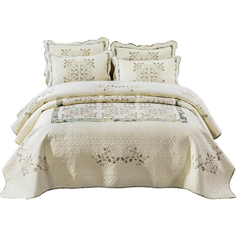 couvre lit brodé coton floral beige clair vert pastel romantique hiver adultes machine laversetSizeQueenKing