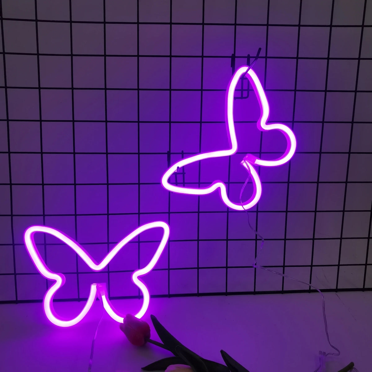 néons lumineux papillon cœur rose bleu violet blanc moderne décoration anniversaire noël mariage chambre