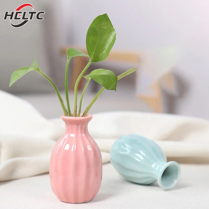 vase céramique moderne rose bleu clair vert pastel blanc jaune pastel ridé