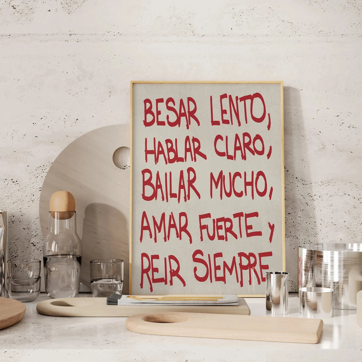 cadre mural minimaliste beige papier imprimé texte rouge sans cadre decoration maison paysage abstrait