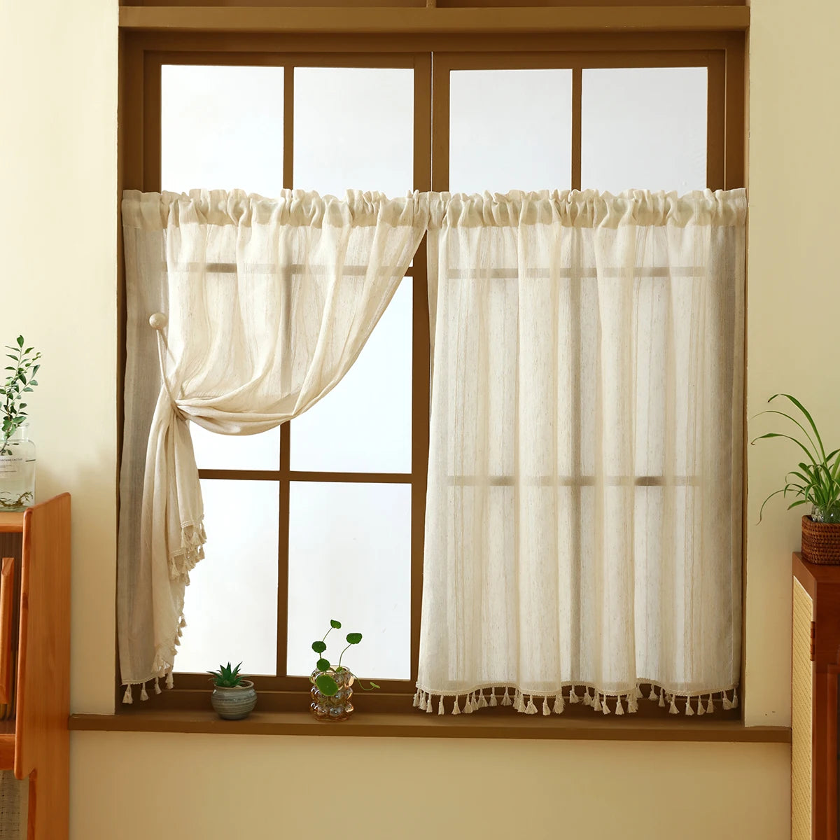 rideau polyester beige clair semi transparent classique pompons salon 130x80cm
