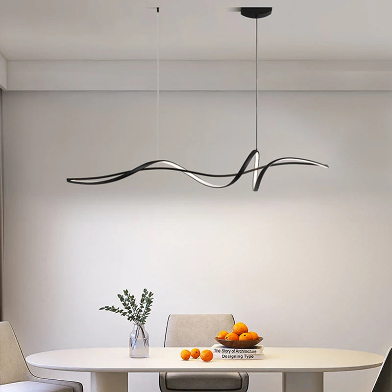 suspension lumineuse moderne ondulé métal blanc noir restaurant cuisine salon intérieur maison