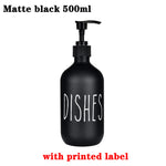 distributeur savon liquide cuisine pompe bois bouteille blanche noire vaisselle mains pot verre