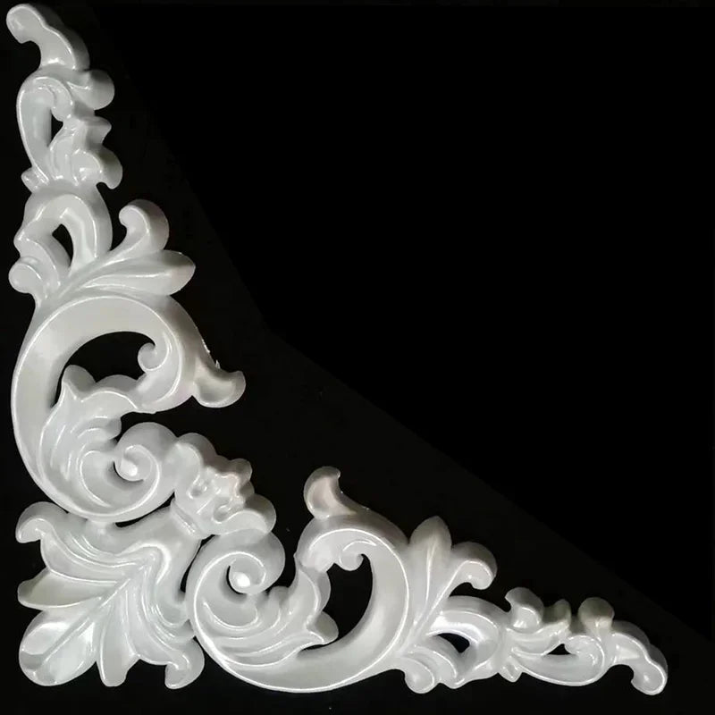décoration murale coin blanc doré motifs floraux relief classique ornemental PVC stickers