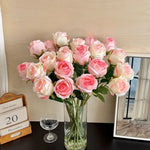 décoration intérieure bouquet roses artificielles moderne vase transparent 50cm haute elégant
