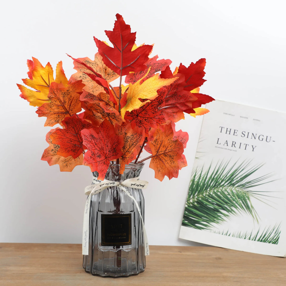 décoration maison feuilles automne rouge orange jaune naturel artificiel intérieur table festive halloween