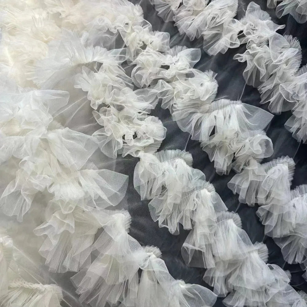 ruban tulle blanc noir rose bleu clair plissé texture ondulée opacité élégant décoration mariage