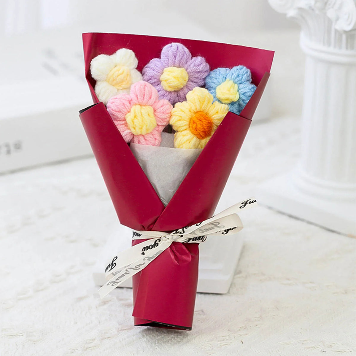 bouquet fleurs artificielles marguerites main rouge bleu beige violet rose décoration maison anniversaire saint