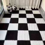 tapis modulable carreaux géométriques gris blanc doux moelleux moderne clips 30cm 30cm