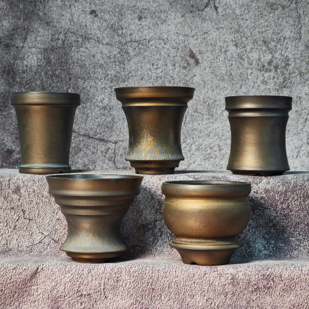 cache pot bronze porcelaine vintage rustique finition métallique plante succulente intérieur fleur unique