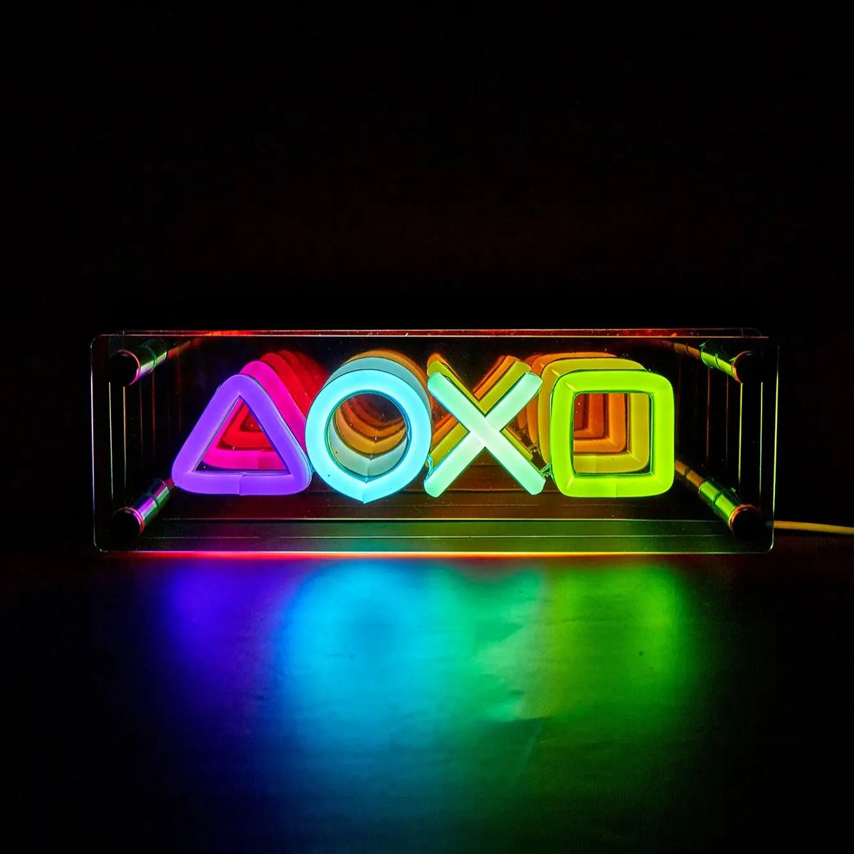 lampe néon violet bleu verte jaune moderne symboles jeu clips métalliques câble usb alimentation