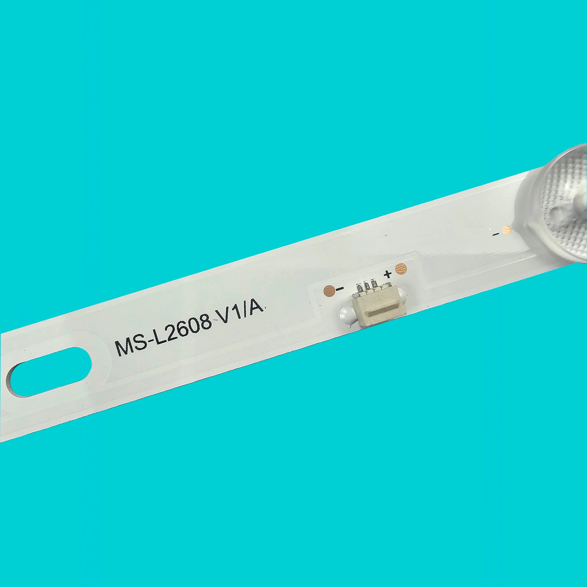 bande lumineuse led blanc interrupteur moderne connecteur électrique
