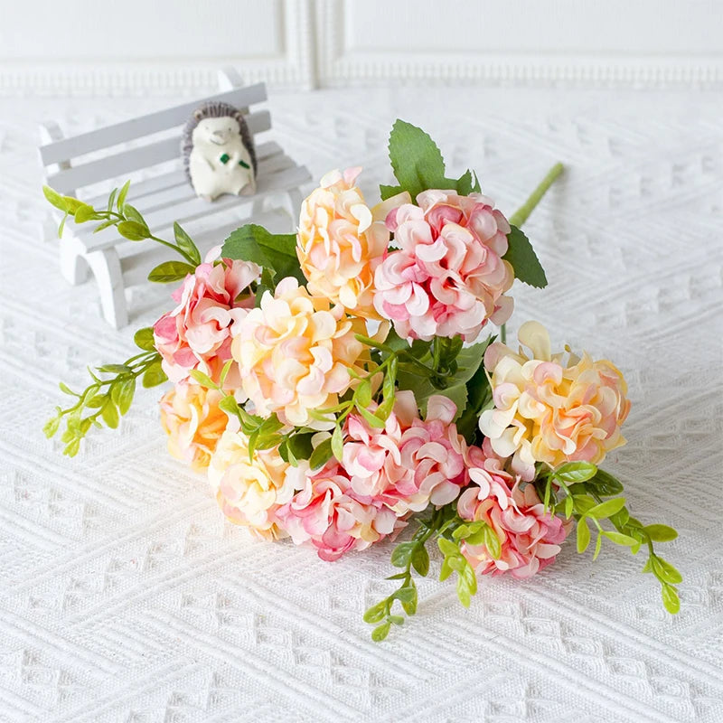 décoration intérieure bouquet hortensia artificiel soie rose clair élégant 35cm 20cm vase gris