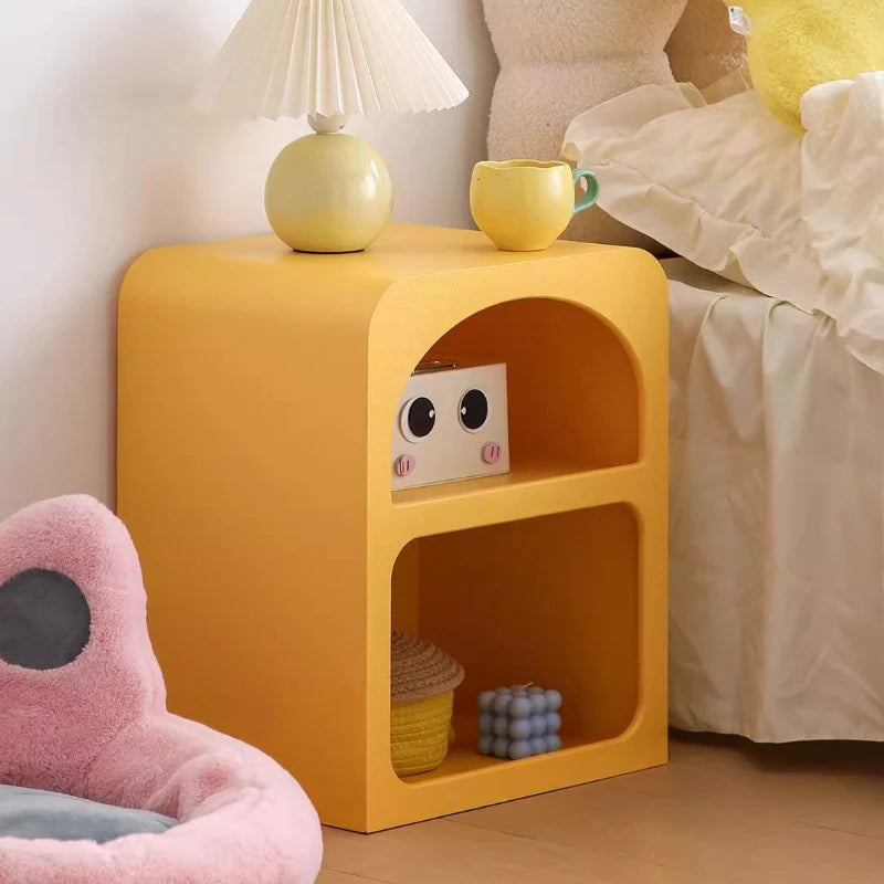 rangement moderne minimaliste table nuit meubles chambre coucher blanc jaune noir