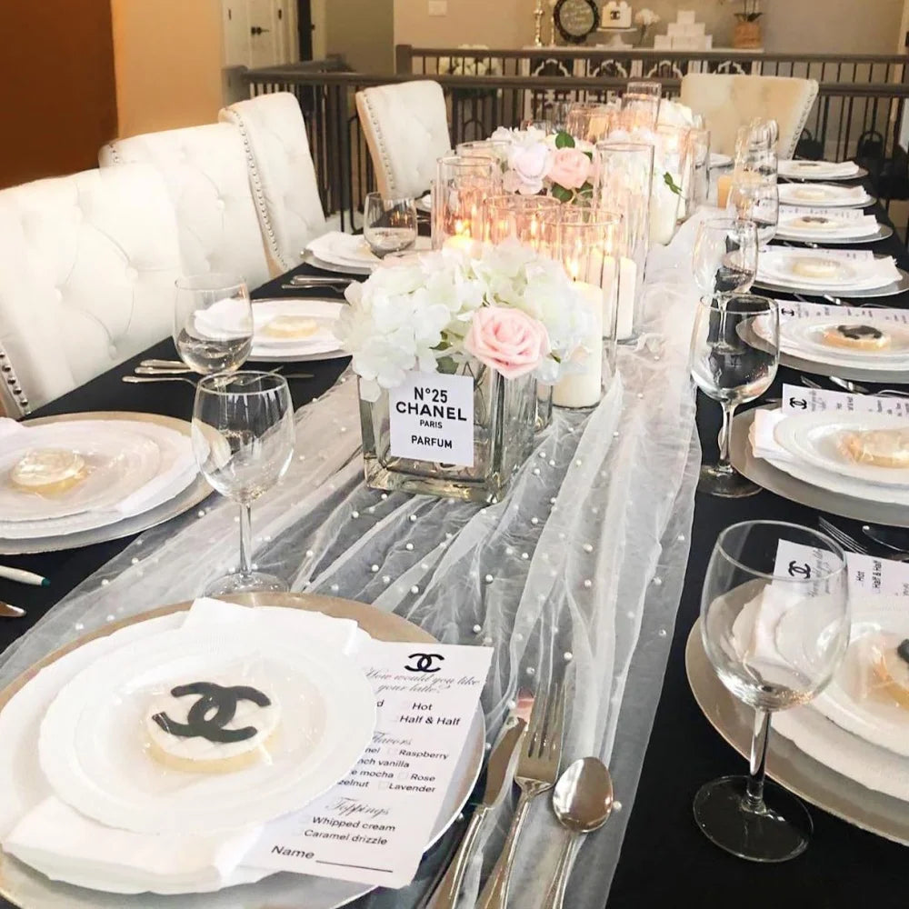 table table blanc nacrées tulle semi transparent élégante mariage festif chandeliers bougies