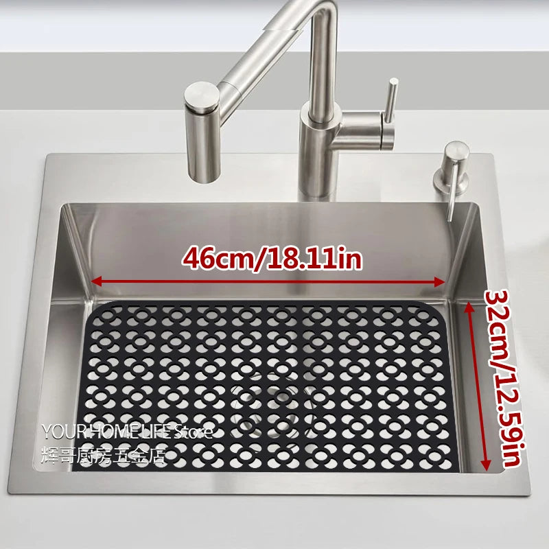 tapis protection silicone moderne gris perforations antidérapant cuisine vaisselle fond évier résistance chaleur