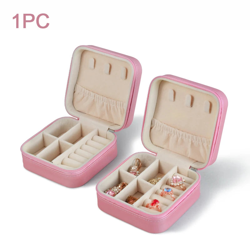 boîte bijoux velours beige portable moderne zippée rose blanche verte