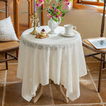 nappe table blanche brodée fleurs élégante réutilisable machine lavable mariage maison
