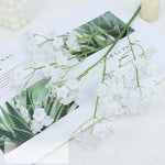 décoration intérieure bouquet fleurs artificielles soie marguerites jaunes blancs vases abstraits