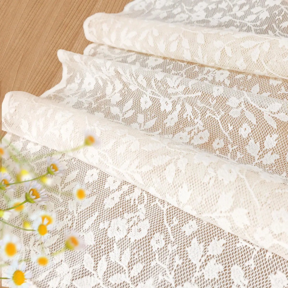 chemin table blanc broderie florale classique décoration table mariage maison rustique