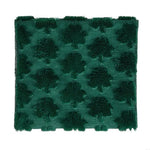 Chemin de table brodé Shamrock blanc sur table en bois