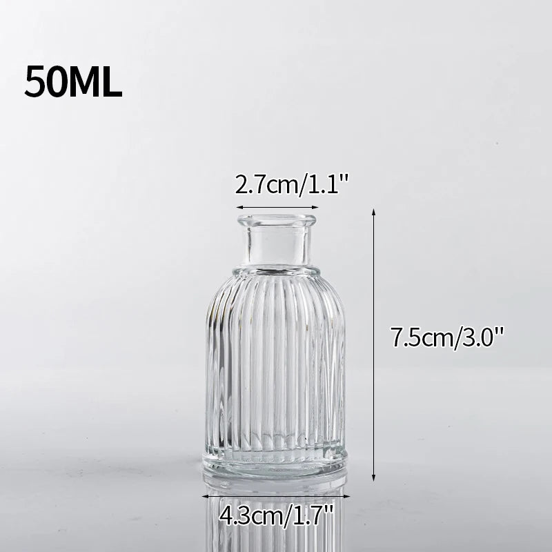 vases décoratifs modernes transparents rayures vertes fleurs maison table mariage