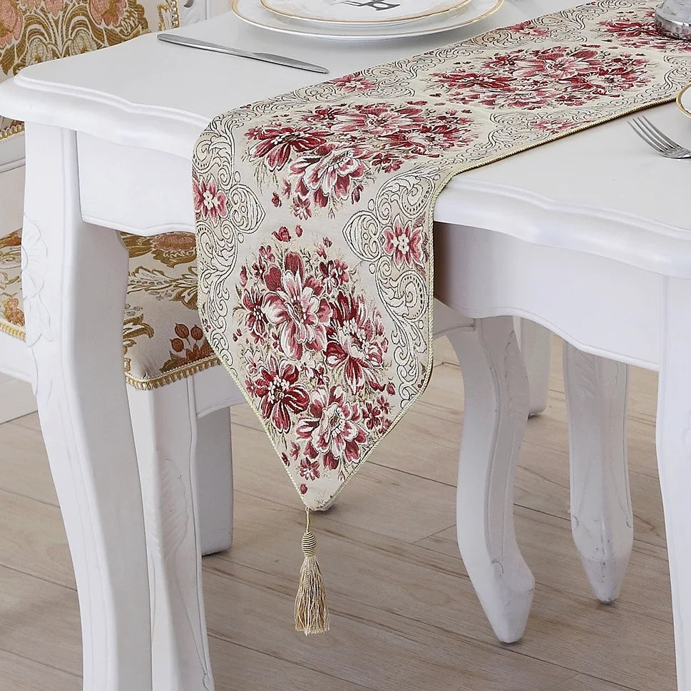 chemin table floral ornements tissu décoratif couleurs variées classique table manger