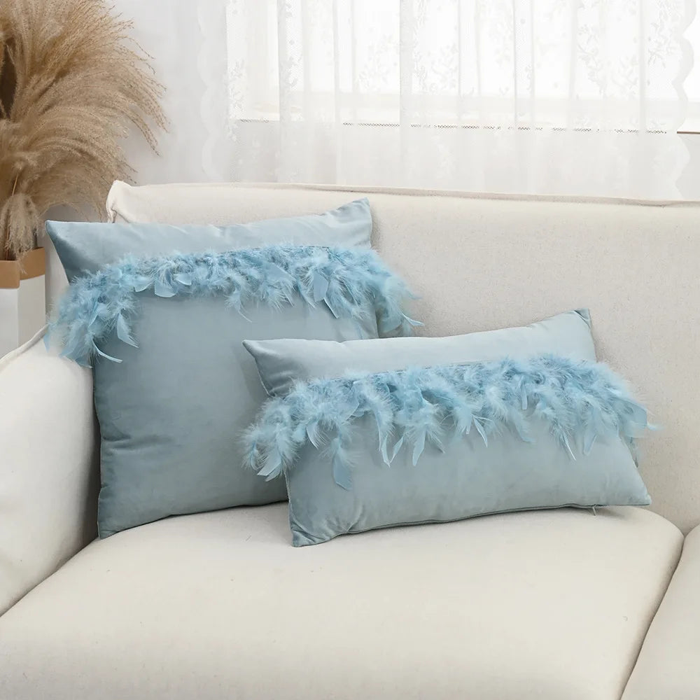 coussin décoratif carré velours pompon plumes patchwork moderne intérieur salon chambre taille 45x45cm