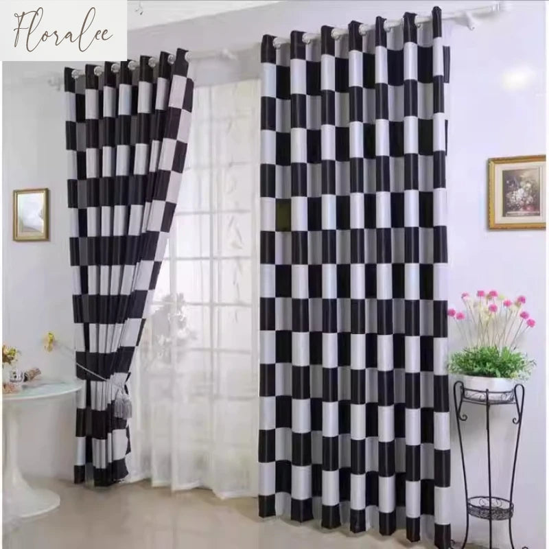 rideaux occultants modernes carreaux géométriques noir blanc gris salon chambre intérieur luxe