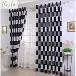 rideaux occultants modernes carreaux géométriques noir blanc gris salon chambre intérieur luxe
