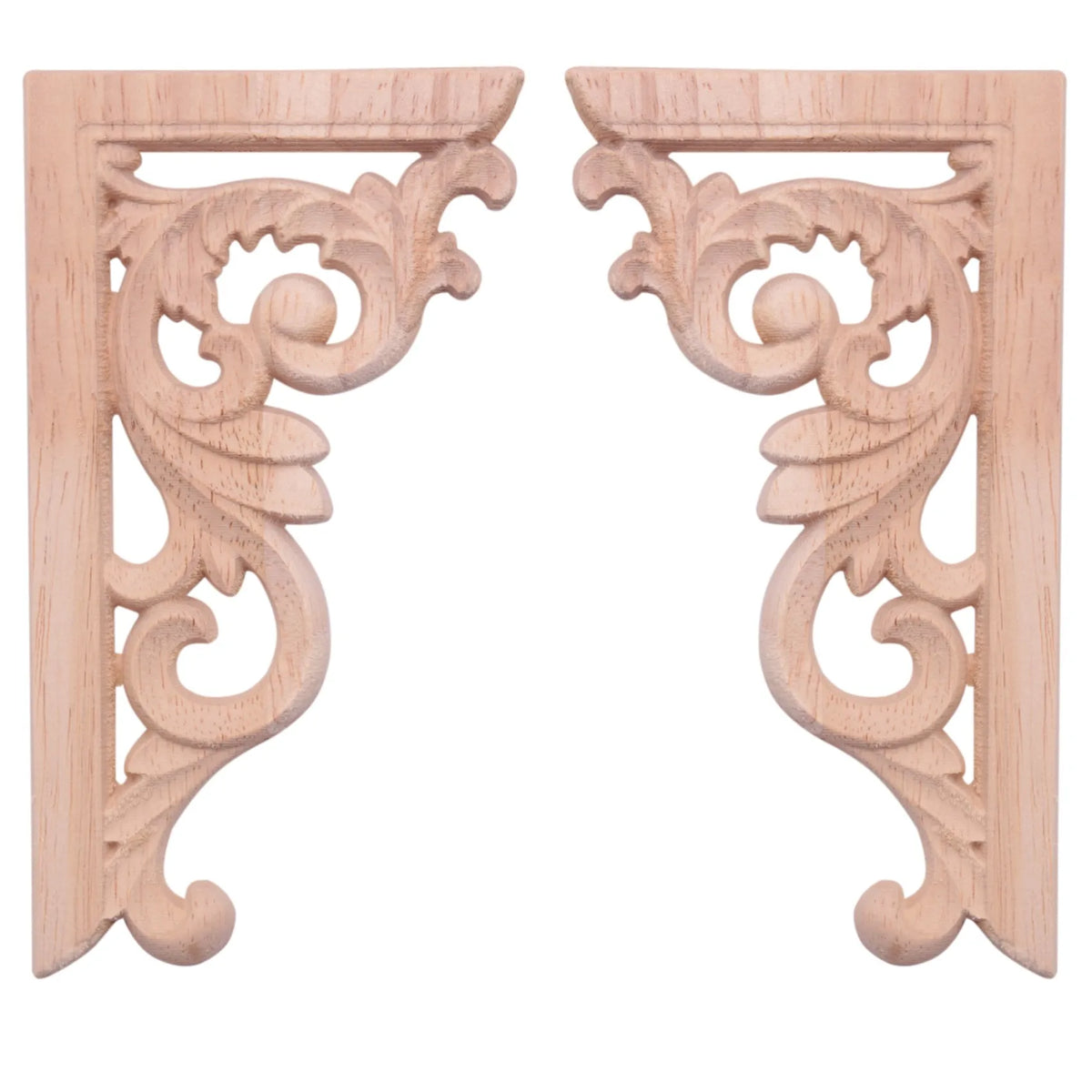 corniche décorative ornements floraux bois clair classiqueintérieur décoration
