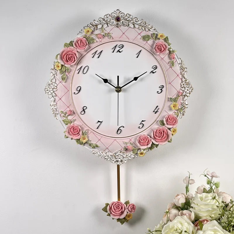 Horloge pendule murale design rose vue de face