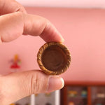 paniers tressés miniature rustiques fleurs séchées décoration champêtre vintage marron clairintérieur brun foncé