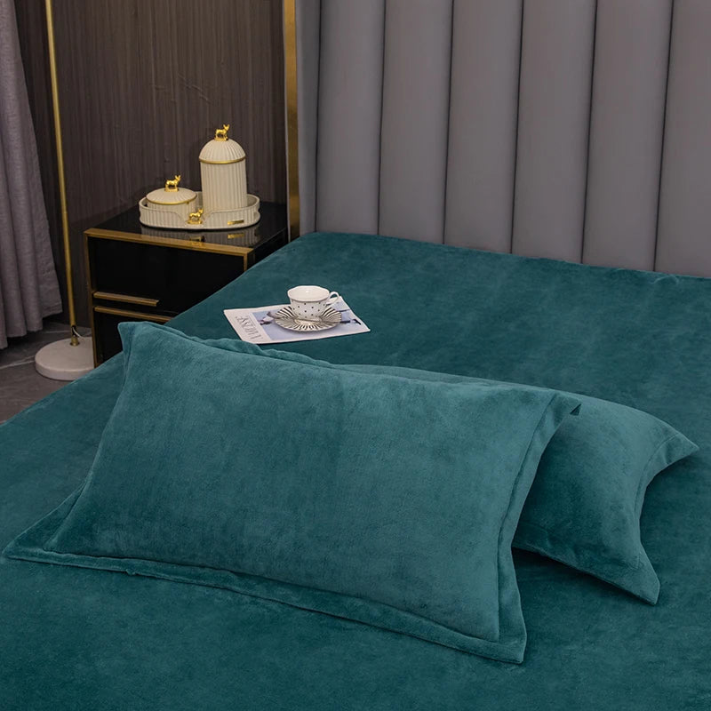 Drap-housse en flanelle verte texture douce et chaude pour l'hiver
