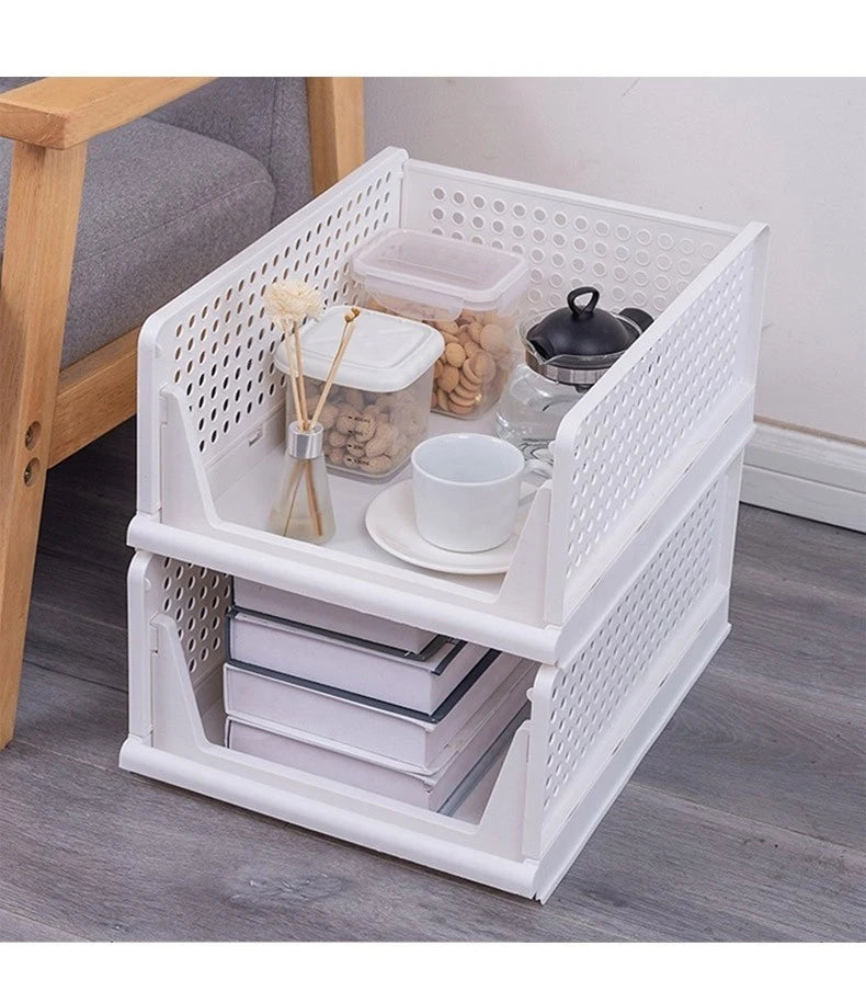 paniers rangement blancs perforés empilables respectueux environnement moderne fournis clips armoire vêtements pliés