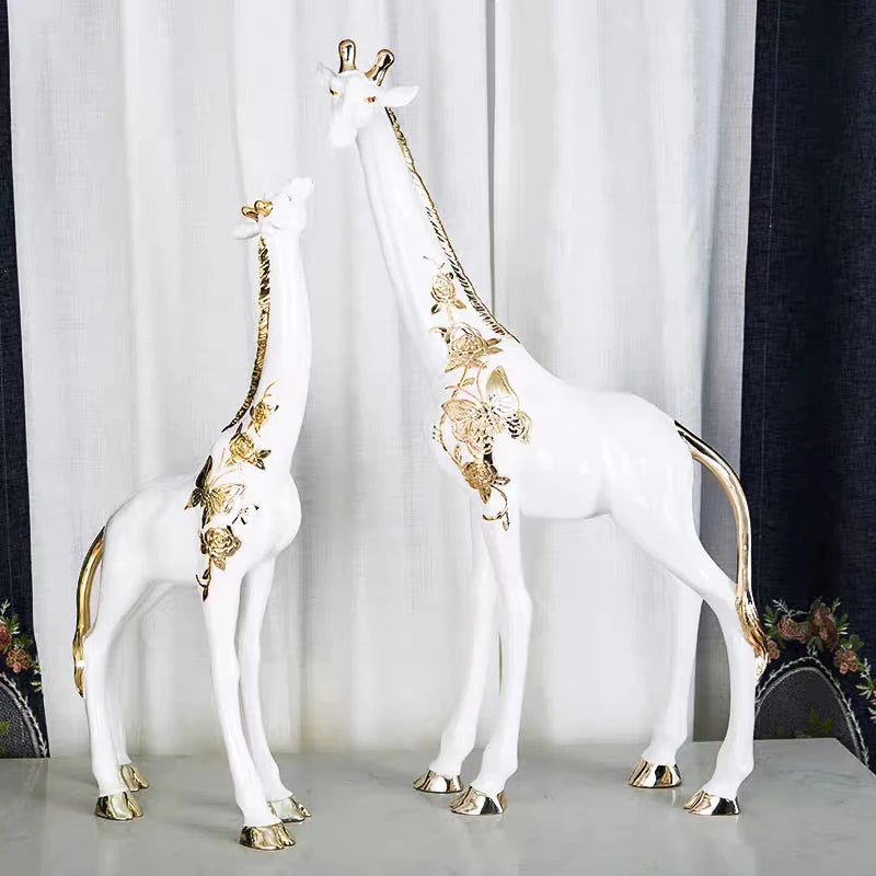 Statue girafe résine vert clair vue de côté