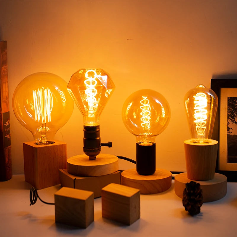 lampe poser bois naturel vintage minimaliste socle métal noir decoration chambre lumière moderne interrupteur