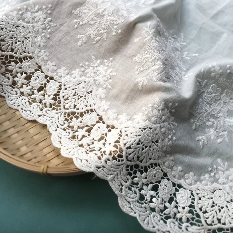 dentelle coton blanche fleurs motifs floraux opacité broderie fine traditionnelle tissu decoratif qualite echangement