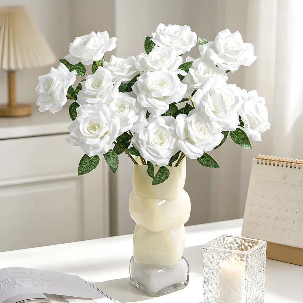 bouquet roses artificielles blanches vase cube decoration maison mariage anniversaireintérieur