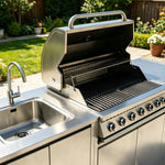 cuisine exterieure inoxydable blanc moderne evier grille cuisson portes vitrees respectueux environnement fonctionnelle